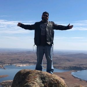 Meet your Posher, Wesley